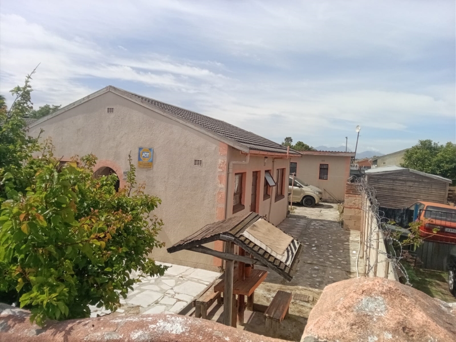 2 Bedroom Property for Sale in Beverly Park Western Cape